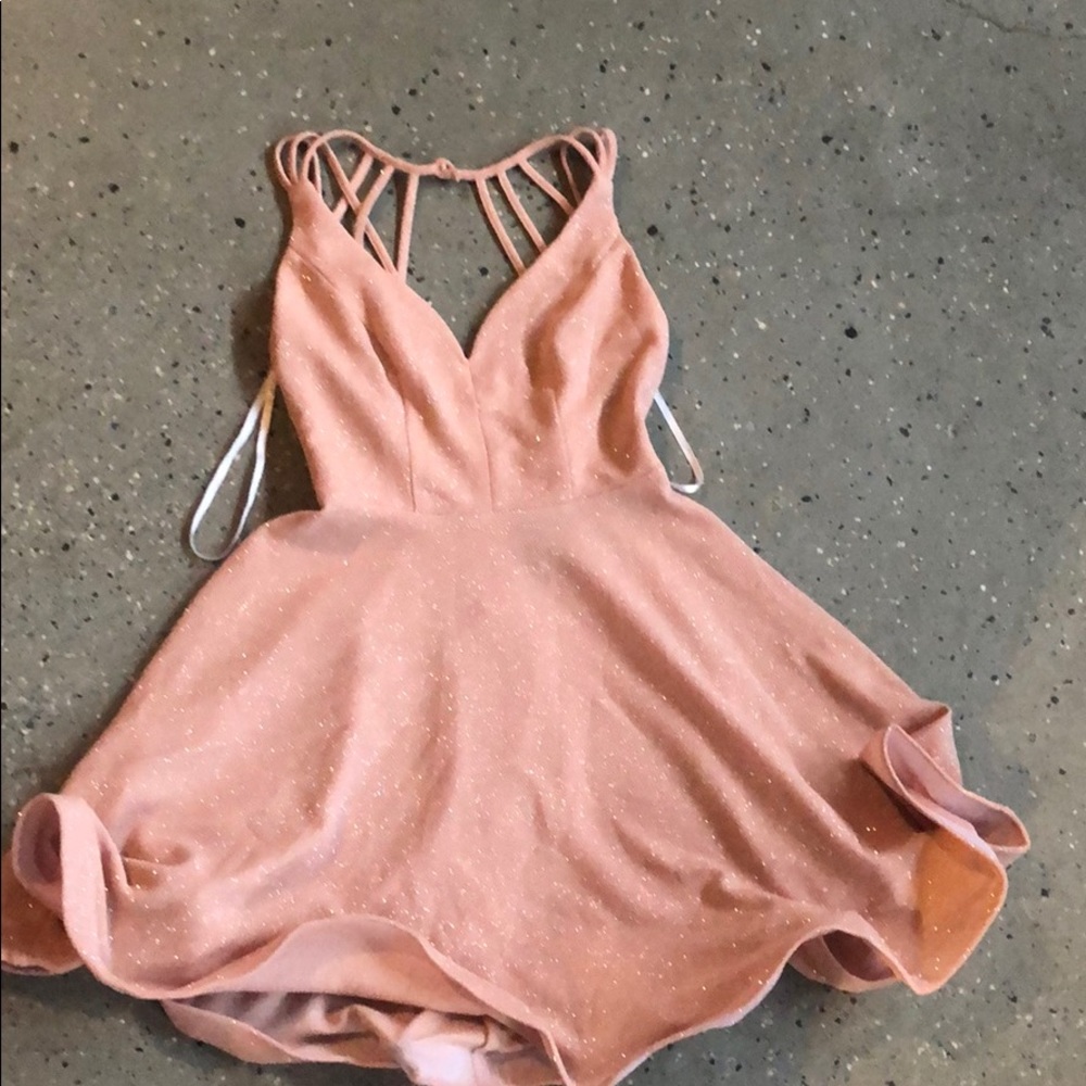 Super cute blush pink strappy dress - Picture 1 of 4